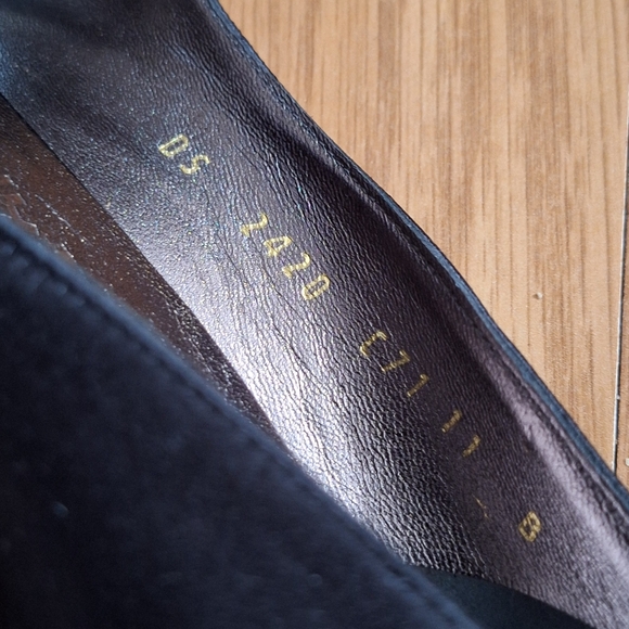 Salvatore Ferragamo "Societe" Black Satin Peep Toe Pumps - Size 11 B - Picture 14 of 15